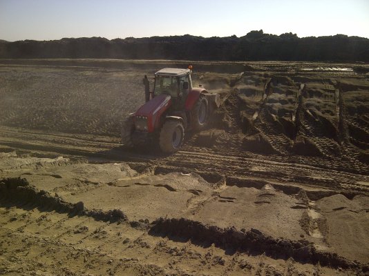 Canal_de_embalse Canal_de_embalse